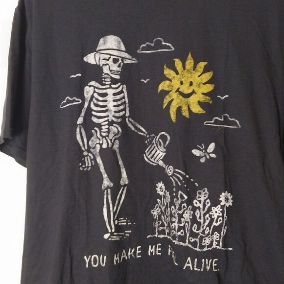 "You Make Me Feel Alive" Shirt - Picture 3 of 6